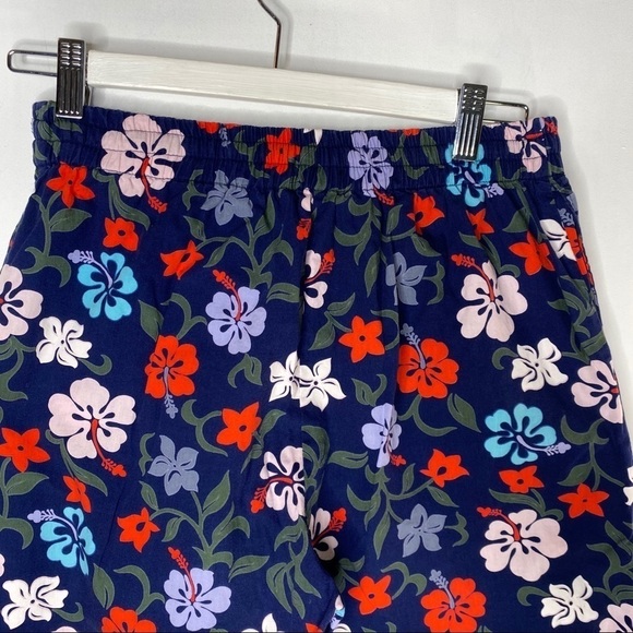 Hibiscus Print crisp cotton capris - Picture 6 of 8